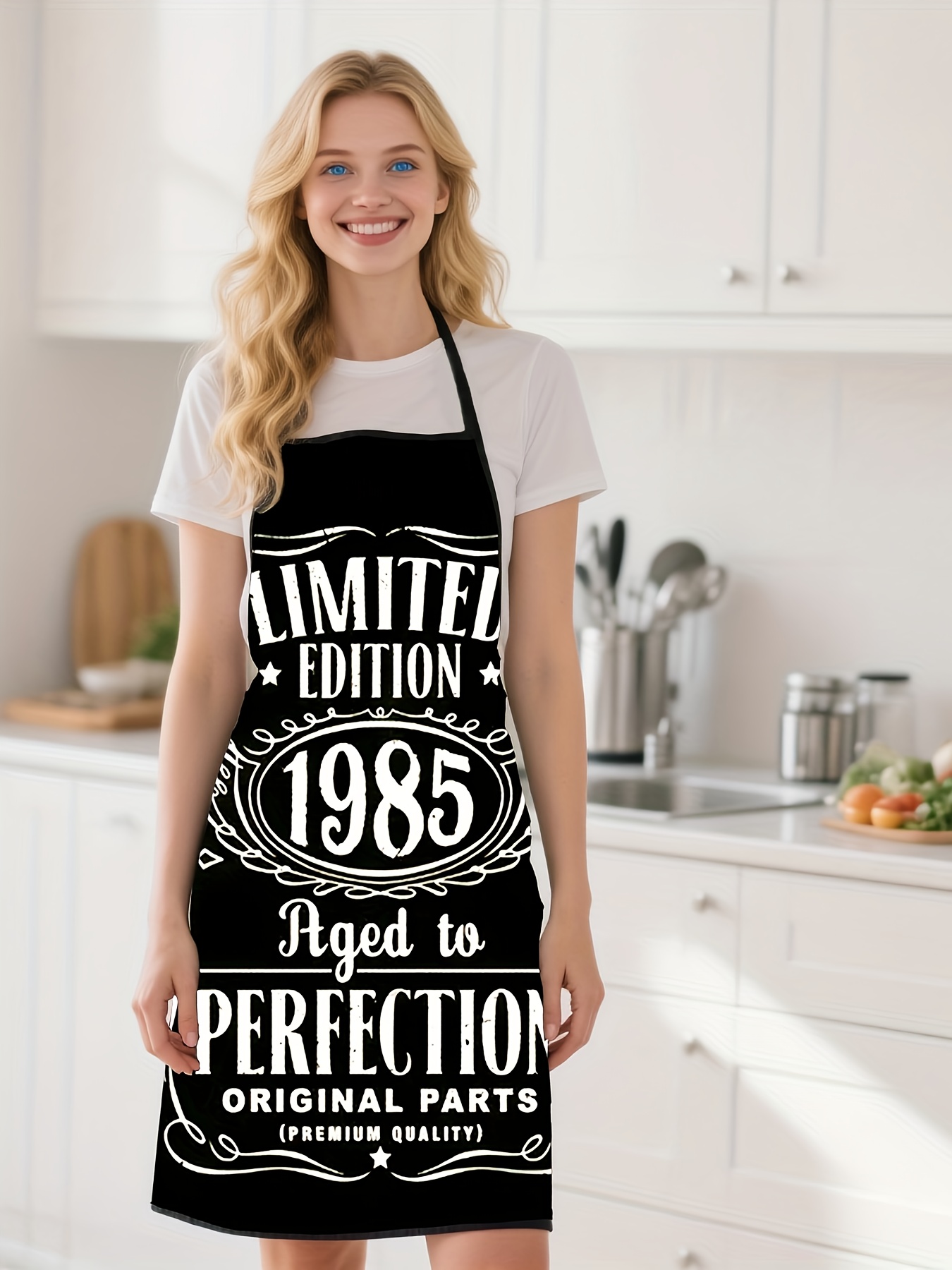 ผ้ากันเปื้อนครัวพื้นหลังสีดำ ล - Kitchen Baking Background บทวิจารณ์และราคา